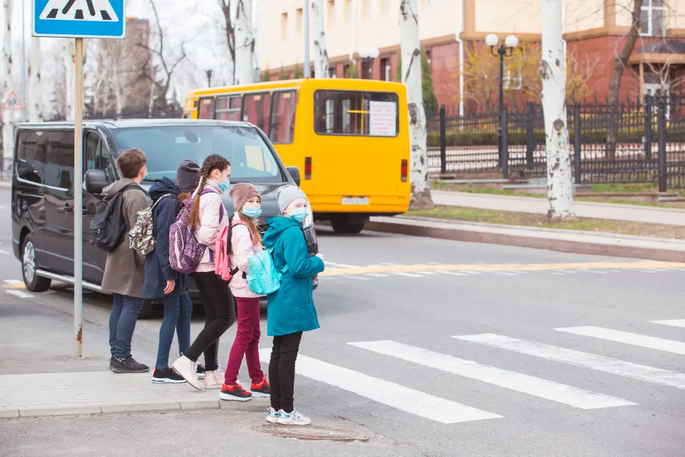 salida peatonal colegio | Multicauchos Industriales